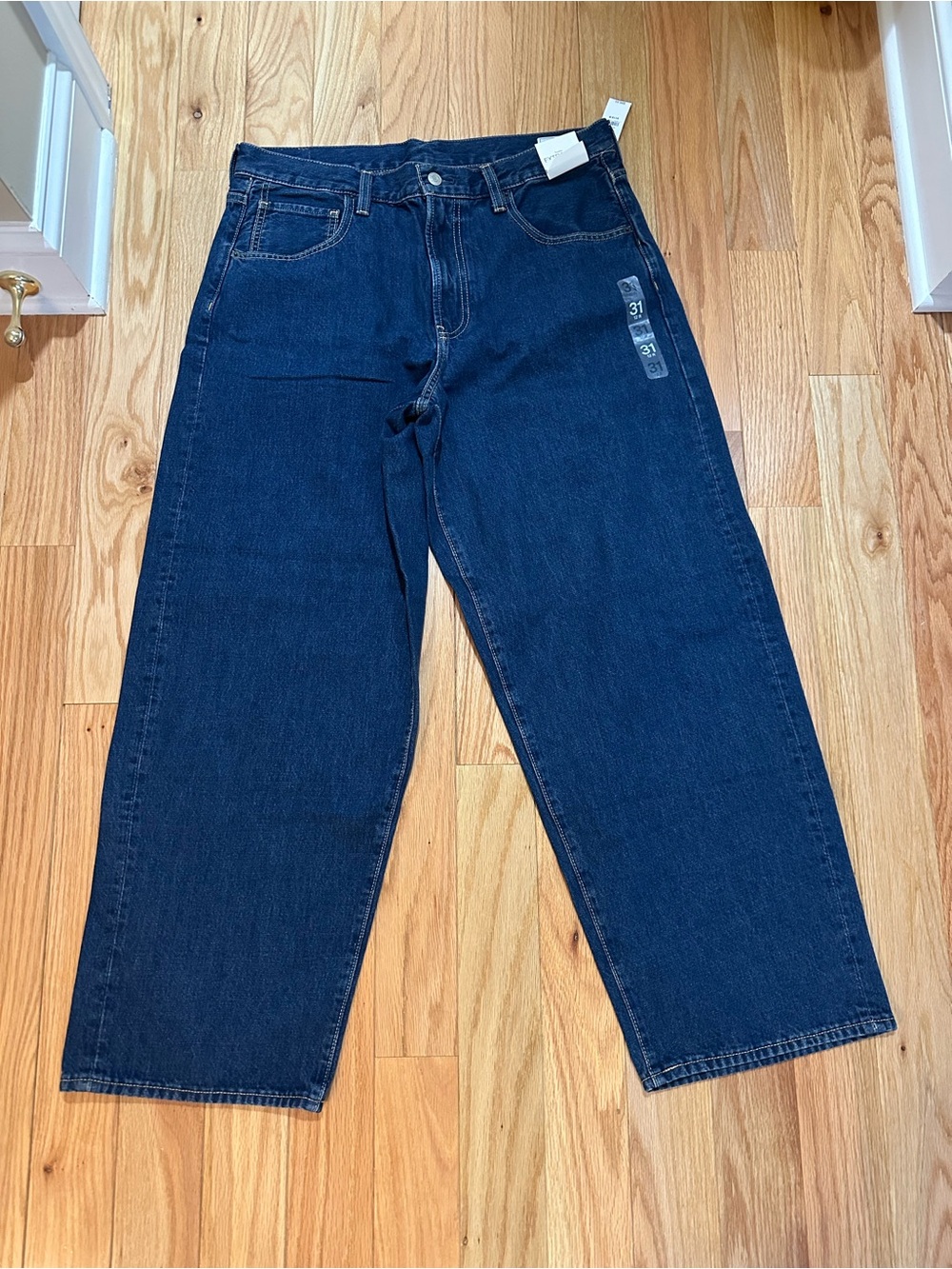 GAP x Hailey Bieber extra baggy Jean in medium indigo